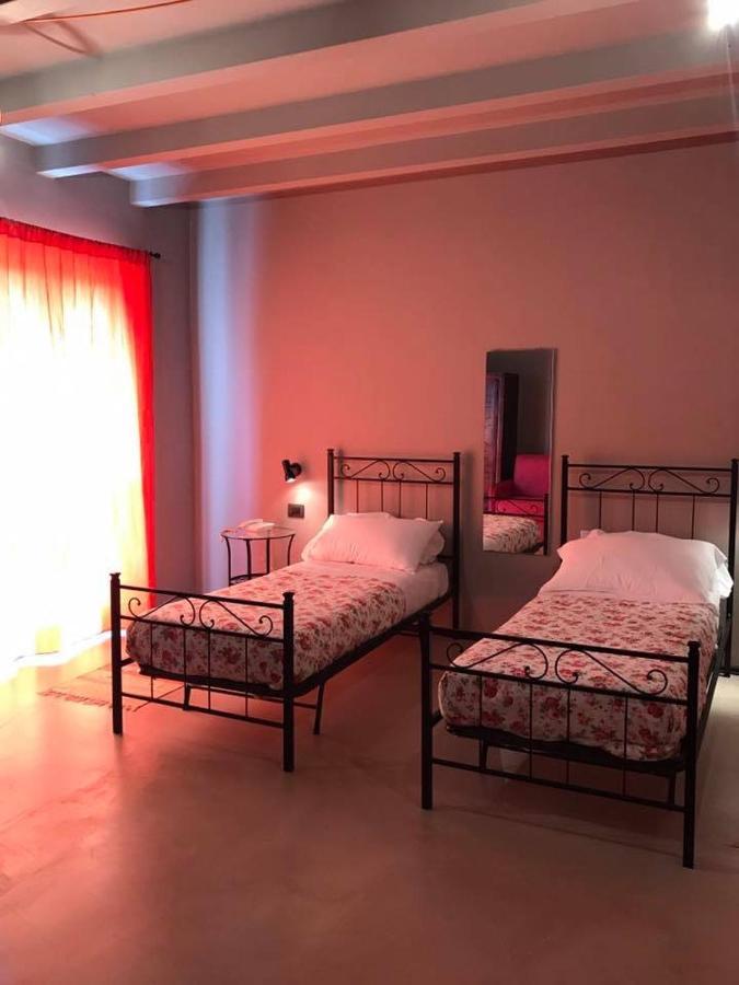 Albergo San Giovanni Сасселло Экстерьер фото
